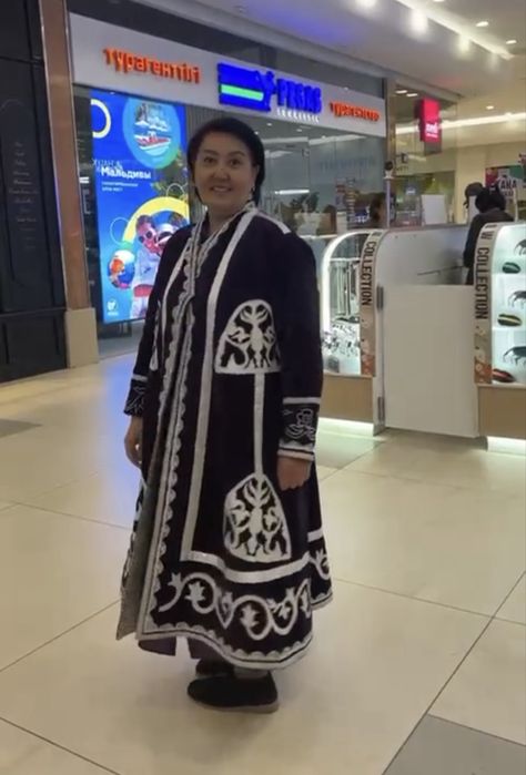 Шапан исторический женский