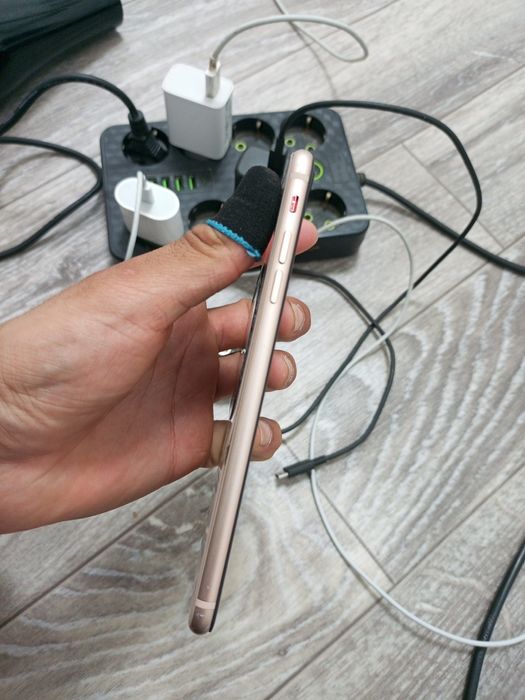 Telefon iphone 8 plus 256gb 100% usiliniy quyigan pubgga 60 fps