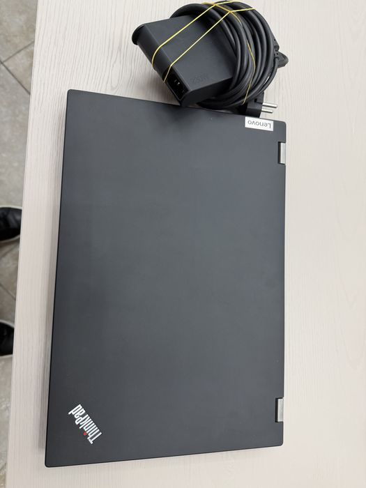 Mobile Workstation Lenovo ThinkPad P15 G2, 15.6″