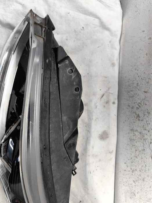 Оригинален фар Киа  Kia Ceed Led