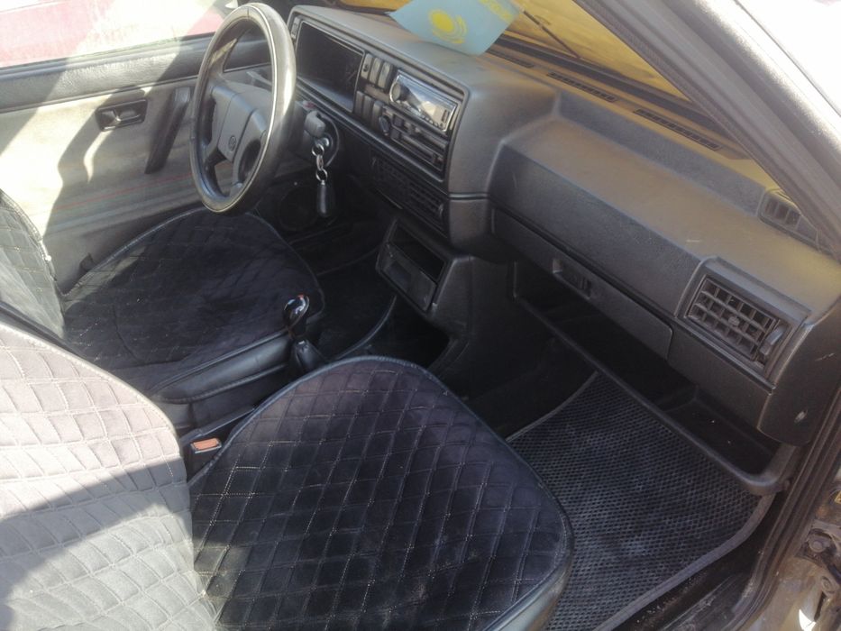 Продам срочно Гольф 2