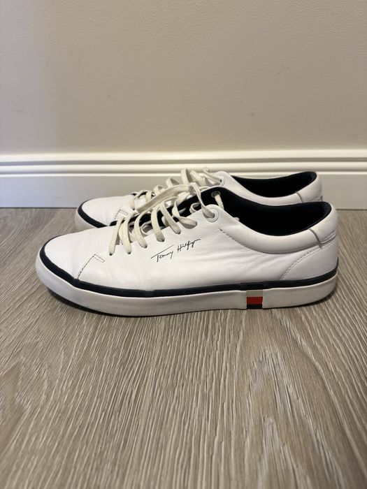 Tenisi Tommy Hilfiger