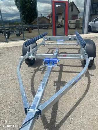 Peridoc barca 3-5m masa intre 500-750kg,FARO AQUA