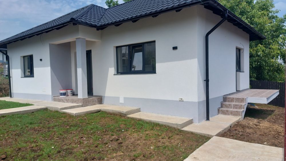 Casa parter Horpaz 3 camere te poți muta imediat pers fizică nu se plătește TVA!!!