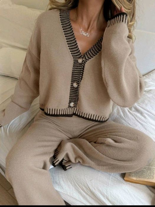 Дамски плетен комплект - размер S