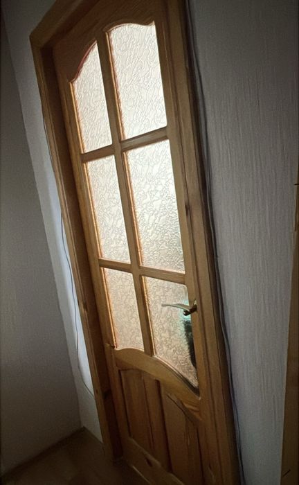 Продадим меж ком двери