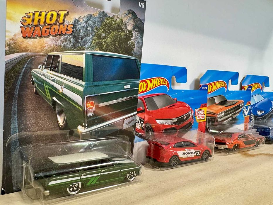 Hot Wheels колички модели хот уилс Продават Се Заедно