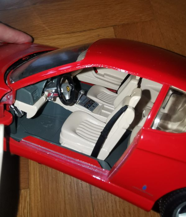Колекционерски модел Ферари 456 GT Ferrari 456 GT червено 1:18