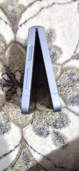Vand telefon Samsung ZFlip 6 ca nou