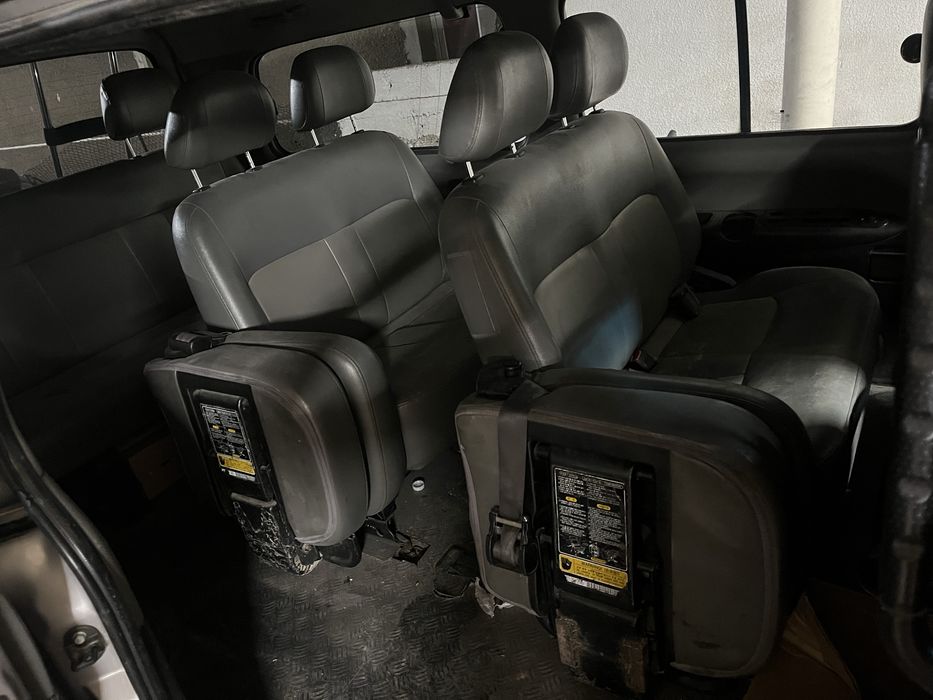 Hyundai Starex 11 мест