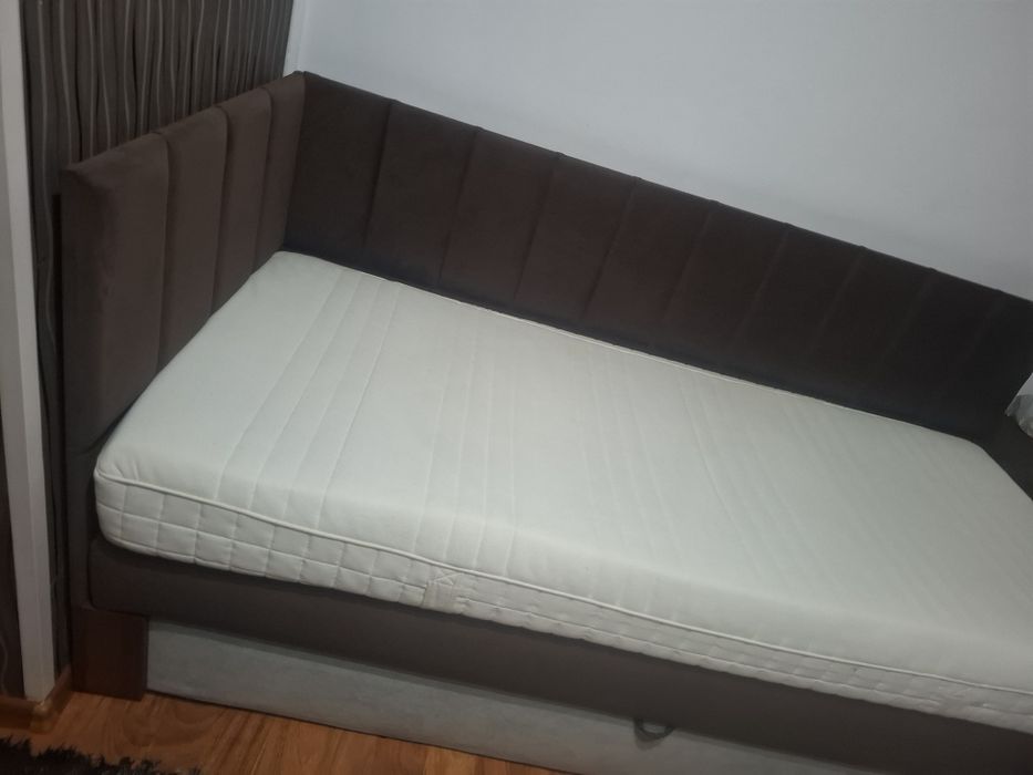 Vănd pat de o persoană