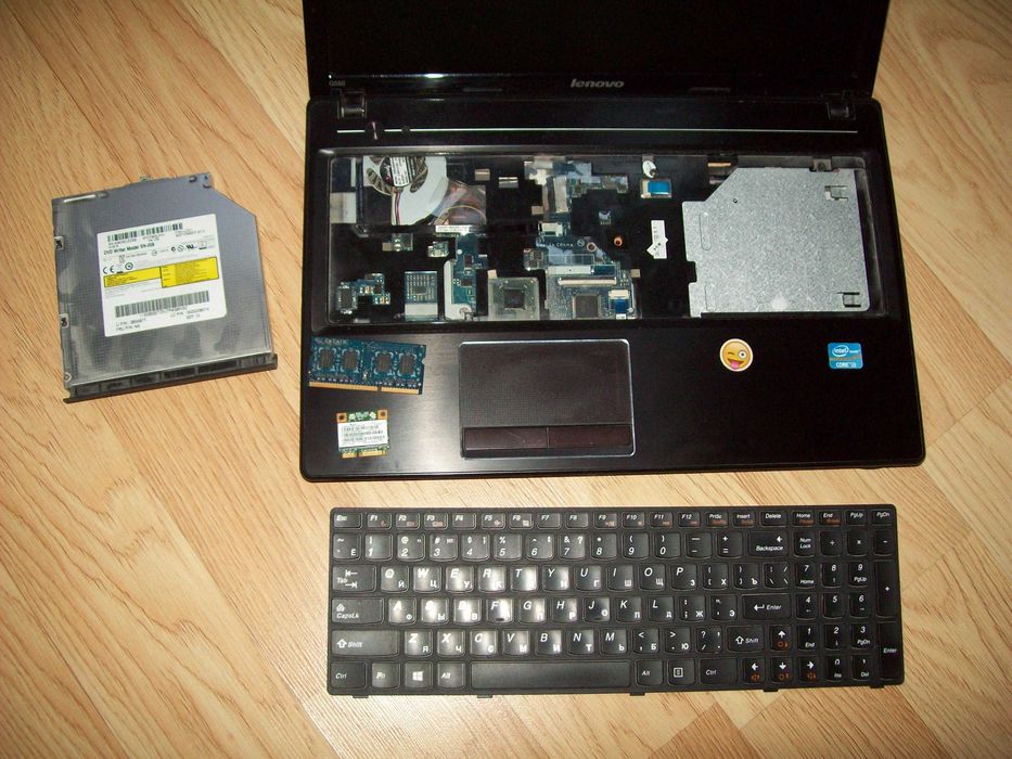 Ноутбук LENOVO G580 на запчасти