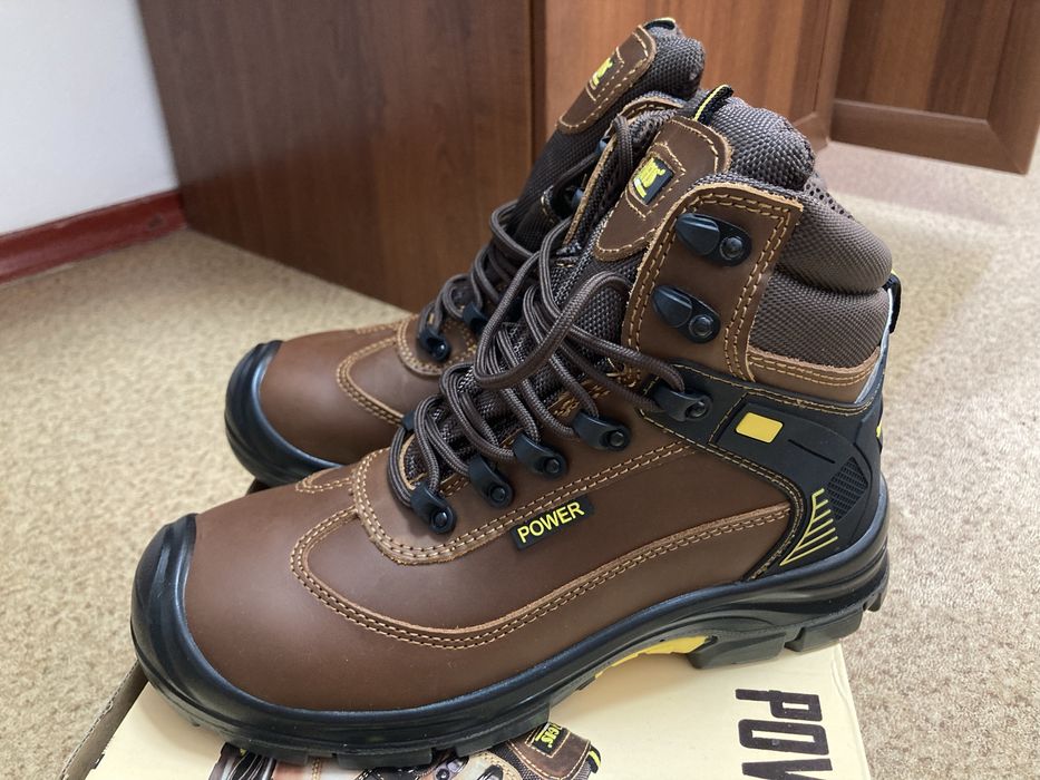 Летний спецботинка