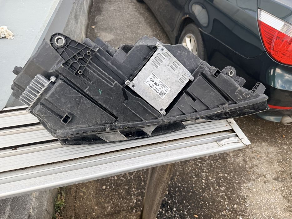 Ляв фар за Skoda Oktavia 3