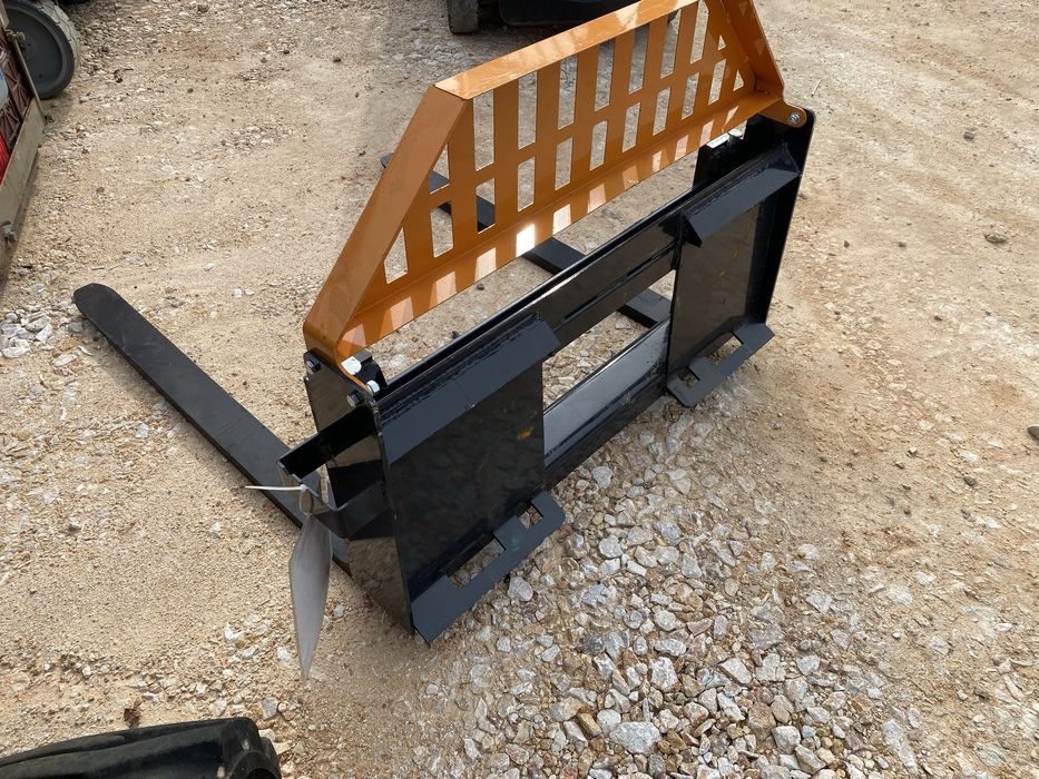 Вилици за Бобкат (мини челен товарач) 120см нови