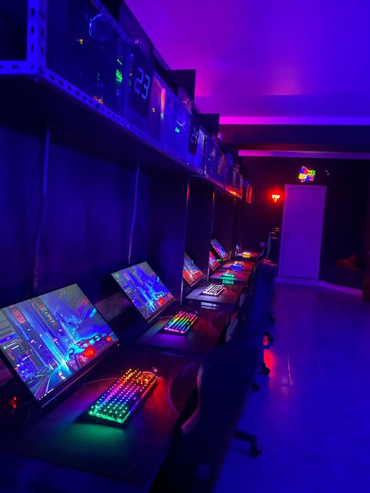 Продам компьютерный клуб