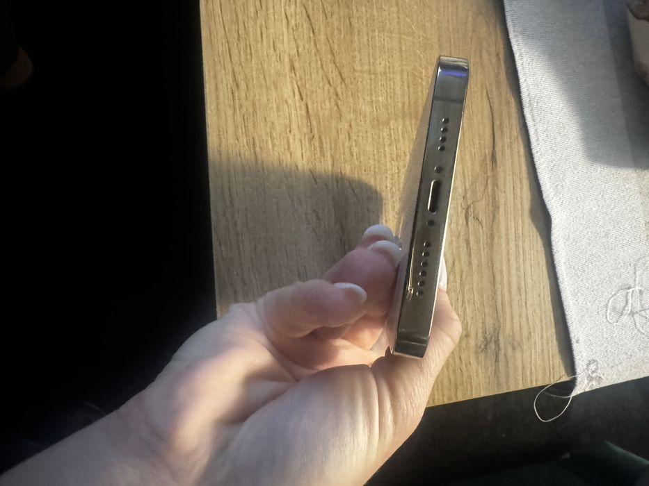 Vand iphone 14 Pro Max alb