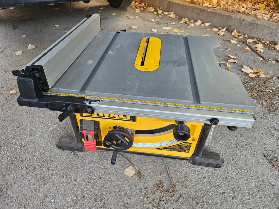 Настолен циркуляр DEWALT DWE7492