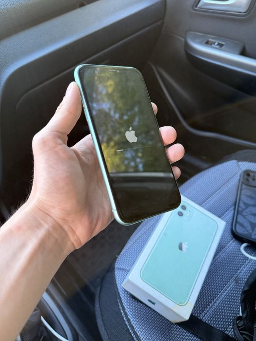 iPhone 11 / 64Gb / 73%
