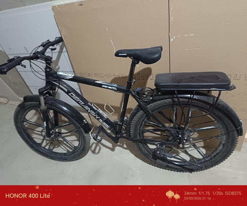 Velosiped (velik)  sotiladi.