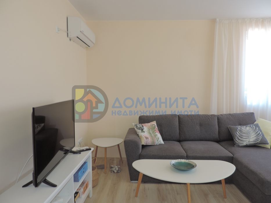 Двустаен, първа линия плаж, под наем за цял сезон