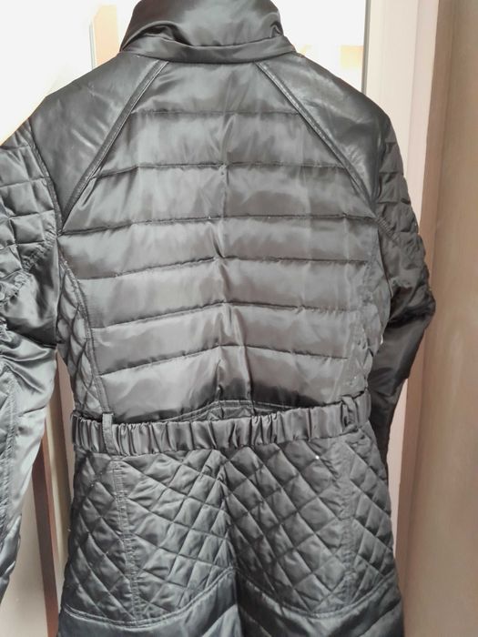 Дамско яке Guess M размер