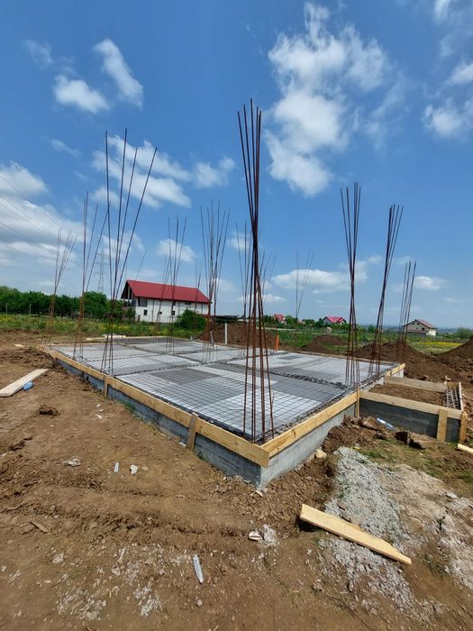 Firma constructii case | Structurii | Fatade | Finisaje.