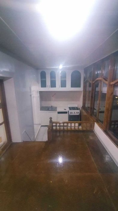 Toshkent shaxrida uy sotiladi.