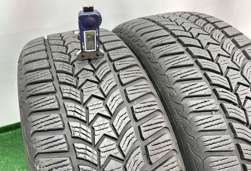 2бр 215/55r17 DEBICA зимни