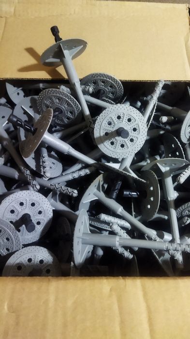 Дюбель зонт (гвоздь) для стены