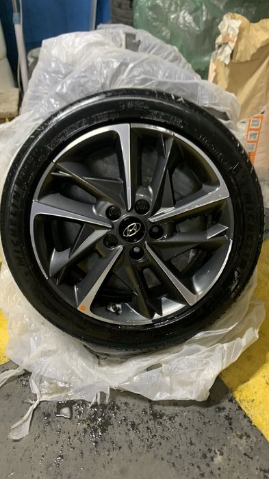 Диски с шинами R17 Хюндай