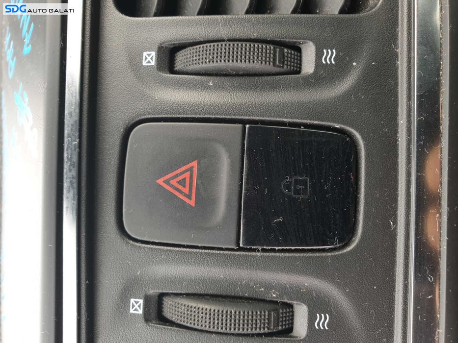 Buton Releu Avarii Avarie Renault Kadjar 2015 - 2018 [K5695]