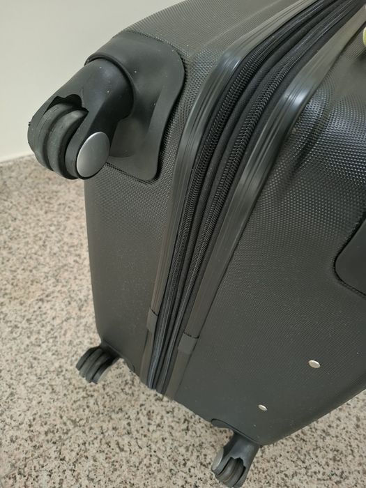 Продавам куфар  Estil