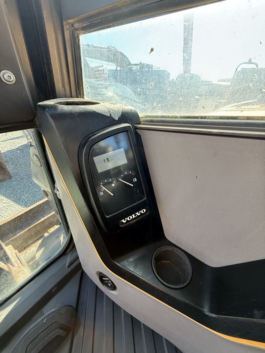 Excavator pe senile Volvo ECR88D an 2019 ore 3800 cupla rapida AC