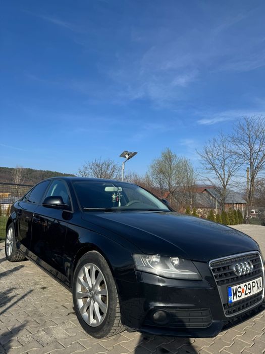 Se vinde Audi A4- B8! Limuzină!