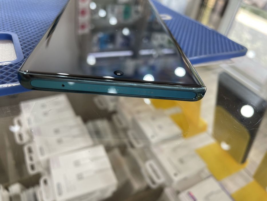 Vivo v 30  12/256