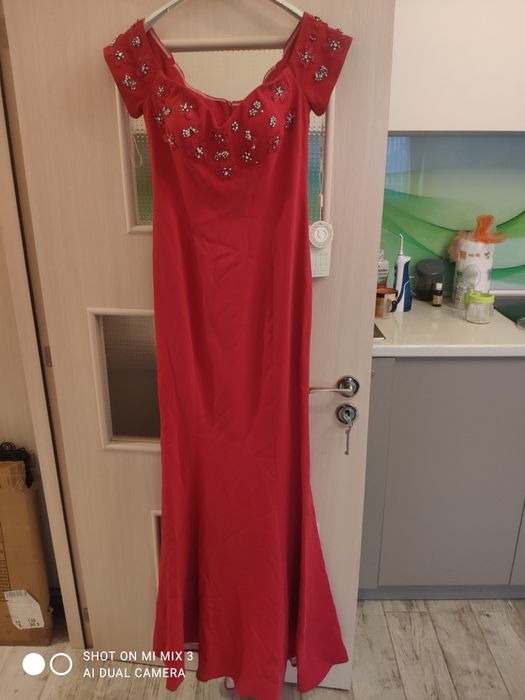 Официална дамска рокля