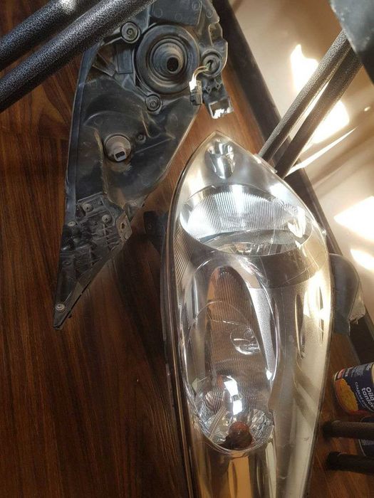 Оригинал родные фары от спарка в идеале