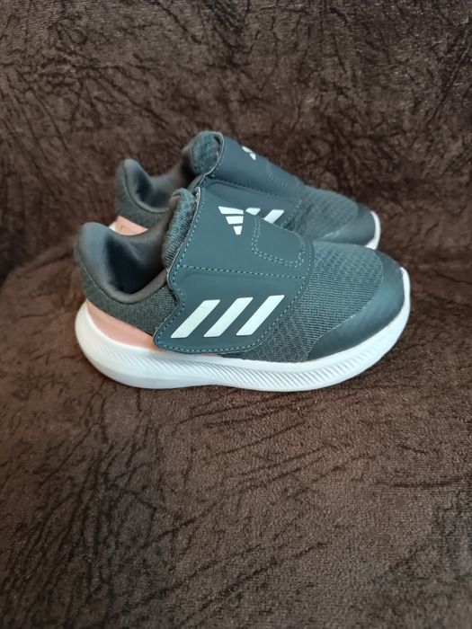 Бебешки маратонки Адидас