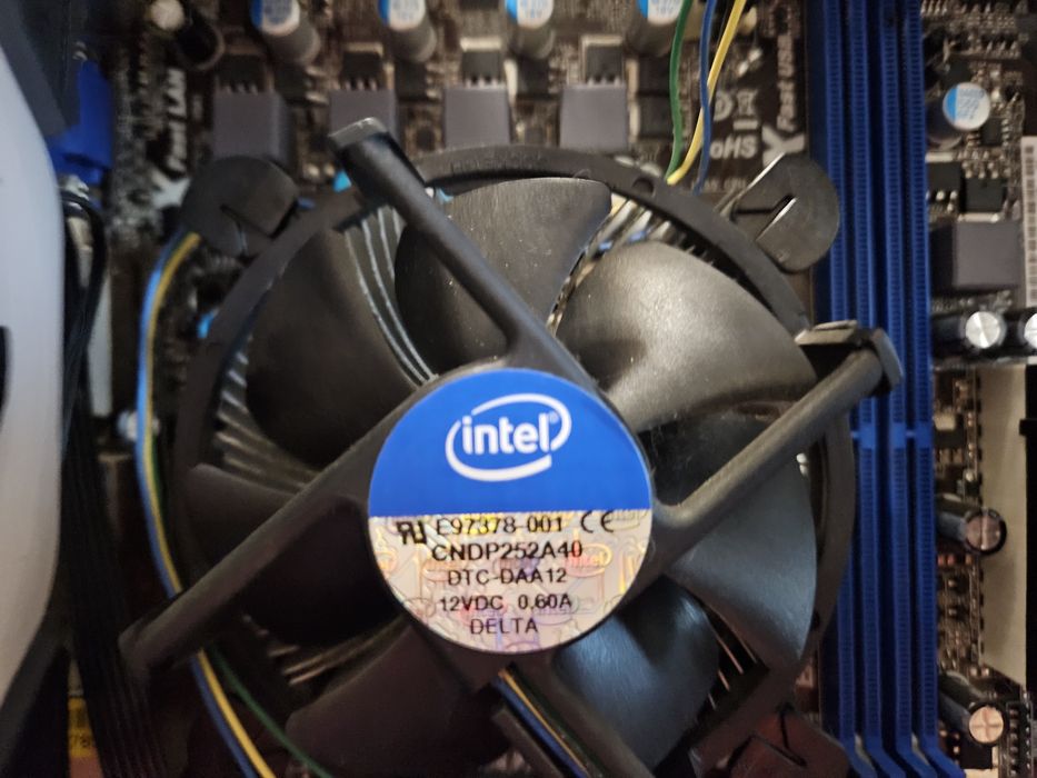 Unitate PC Emipire Gaming