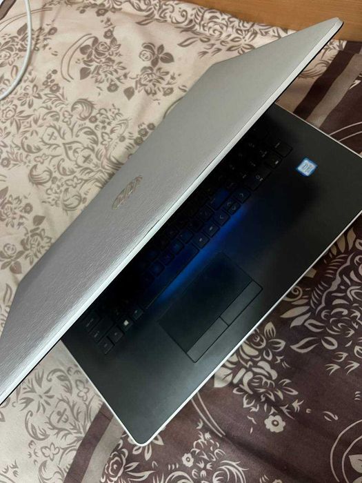 HP Laptop 17-by0xxx Noutbuk