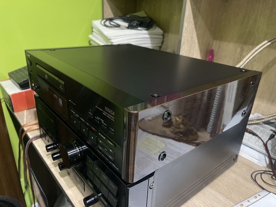 CD проигрыватель SONY CDP 555ESA