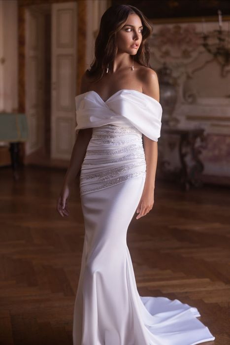 Rochie mireasa tip sirenă