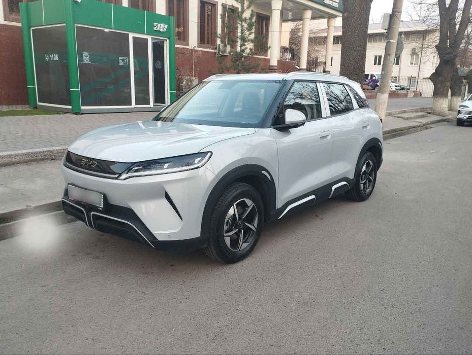 Продам свой BYD Yuan Up. Официальный. 7.100 км пробег. Отл. состояние