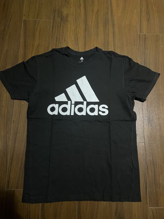 Тениска Adidas M като нова