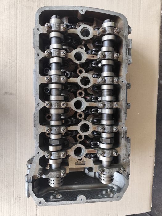 Цилиндрова глава А8 4ЕD3 6.0W12 450к.с. код BHT