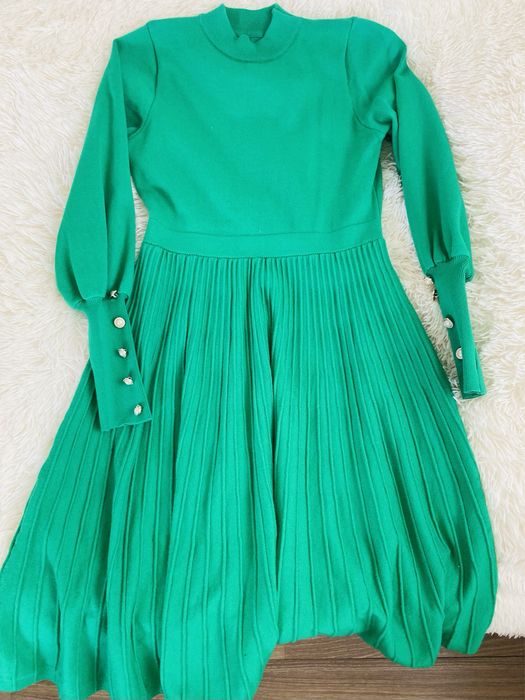 Изумрудное платье