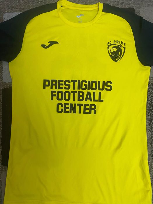 Футбольная одежда