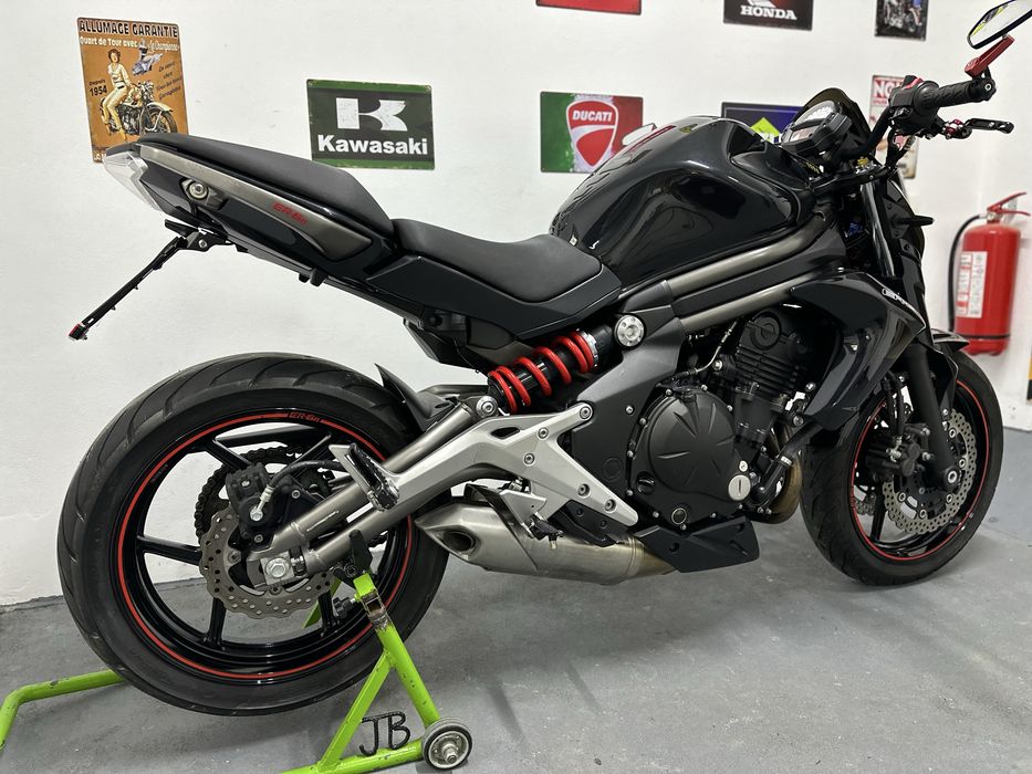 Kawasaki ER6N. 53kw.