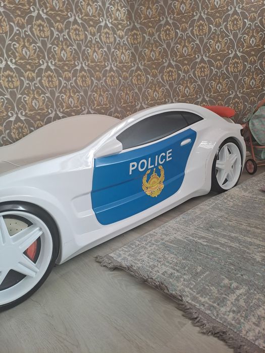 Продам срочна кровать машина